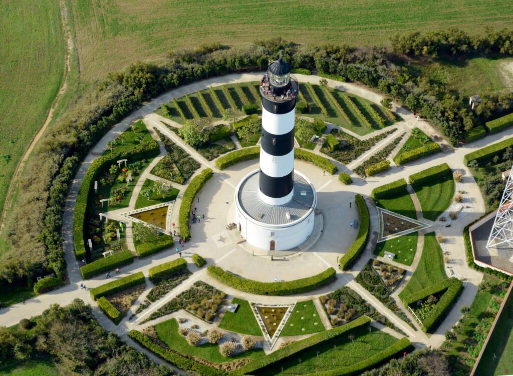 Jardin du phare de chassiron